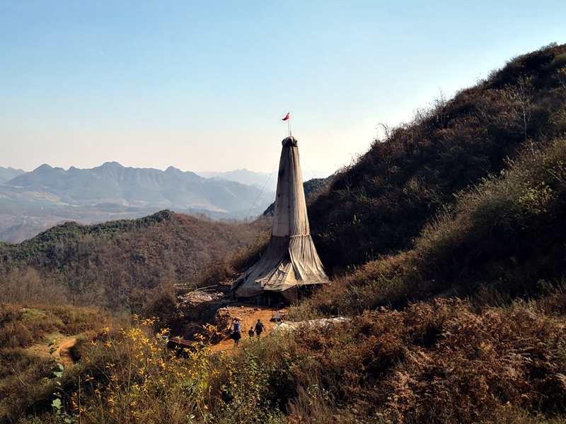 再出發(fā)，亮巖